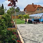 U8 Apartmanhaz Apartment Vonyarcvashegy