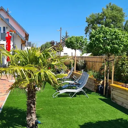 U8 Apartmanhaz Appartement *