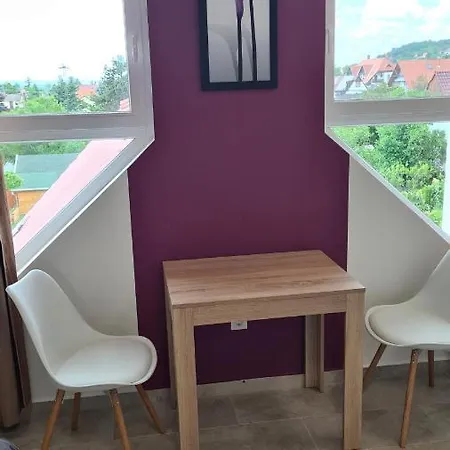 U8 Apartmanhaz Vonyarcvashegy