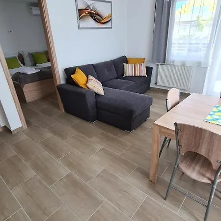 U8 Apartman Vonyarcvashegy