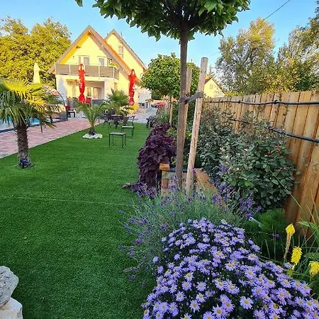 公寓 U8 Apartmanhaz 沃尼奥尔茨沃什海吉