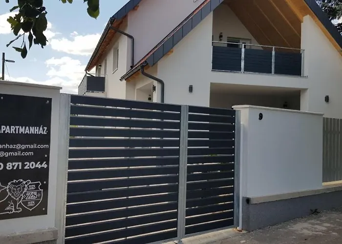 U8 Apartmanhaz * Vonyarcvashegy