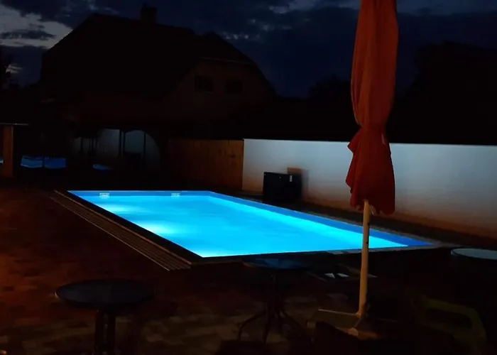 U8 Apartmanhaz Appartement