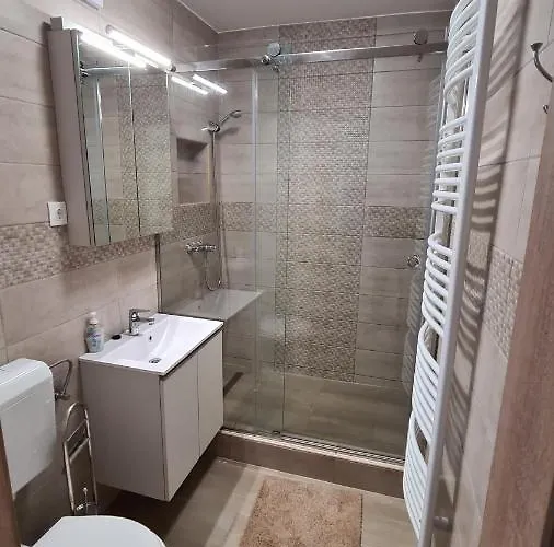 Appartement U8 Apartmanhaz