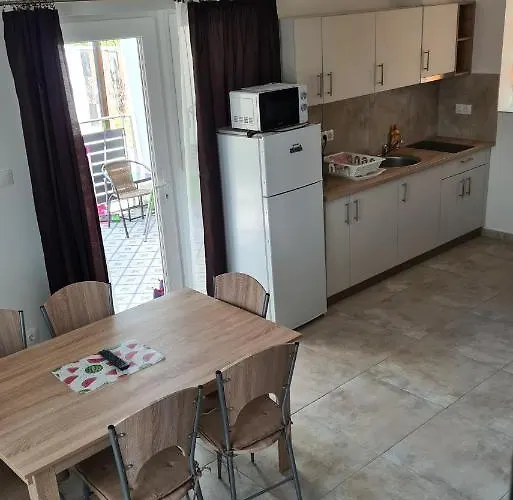 Appartement U8 Apartmanhaz